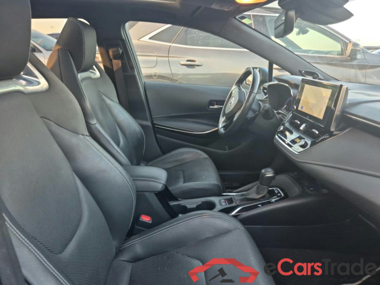 TOYOTA Corolla / 2019 / 5P / familiar 2.0 180H ADVANCE LUXURY TOURING SPORT #6