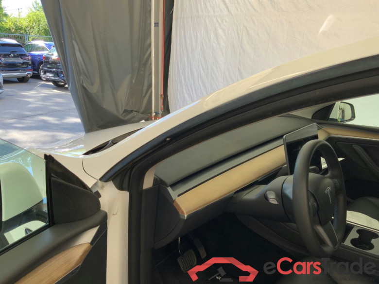 TESLA Model Y Long Range Dual Motor AWD 5d 378kW #6
