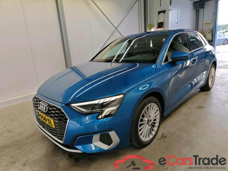 AUDI A3 Sportback 30 TFSI Adv edition #1