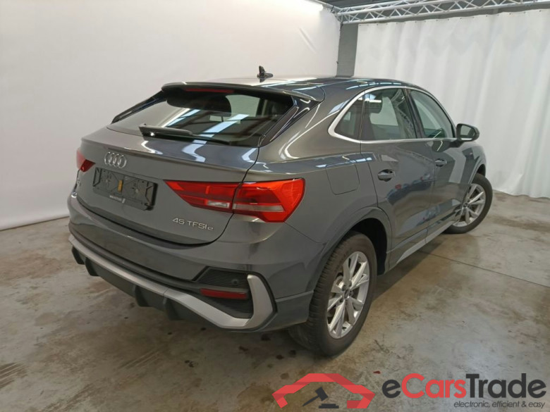 Audi Q3 Sportback 45 TFSI e S tronic S Line 5d #2