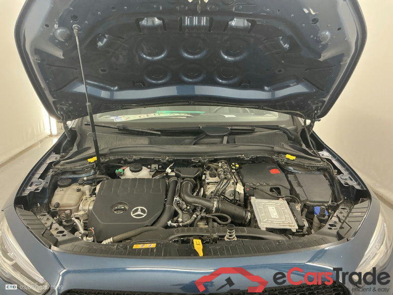 MERCEDES-BENZ GLA 1.3 GLA 250 E DCT BUSINESS SOLUTION #6