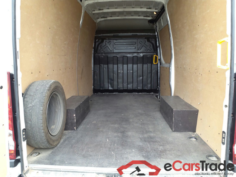 IVECO 35S IVECO 35S  14V 3,5T 136CV 3520L Q-LEAF 4X2 #2