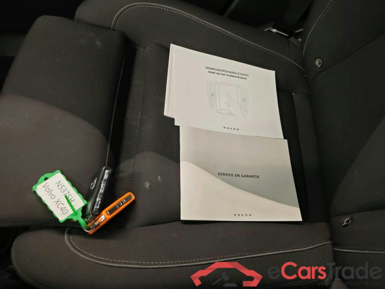 Volvo XC40 Recharge Pure Electric Plus 5d #4