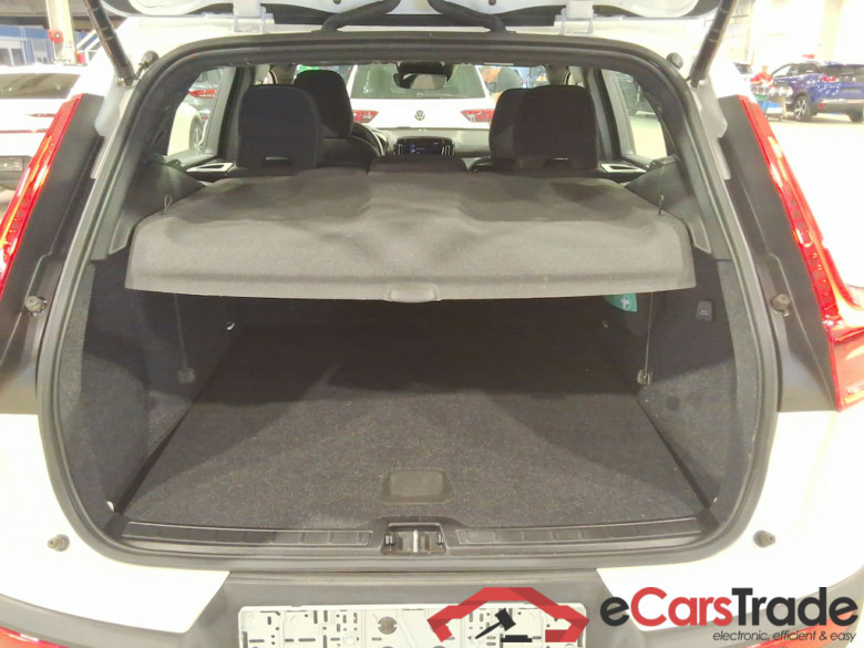 VOLVO XC40 1.5 T4 PHEV PLUS DARK DESIGN DCT #3