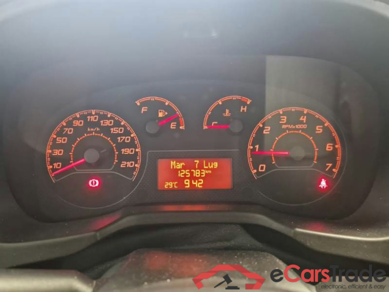 FIAT FIORINO / 2016 / 4P / VETT. FURGONATA 1.3 MULTIJET 95 CV E6 SX #4
