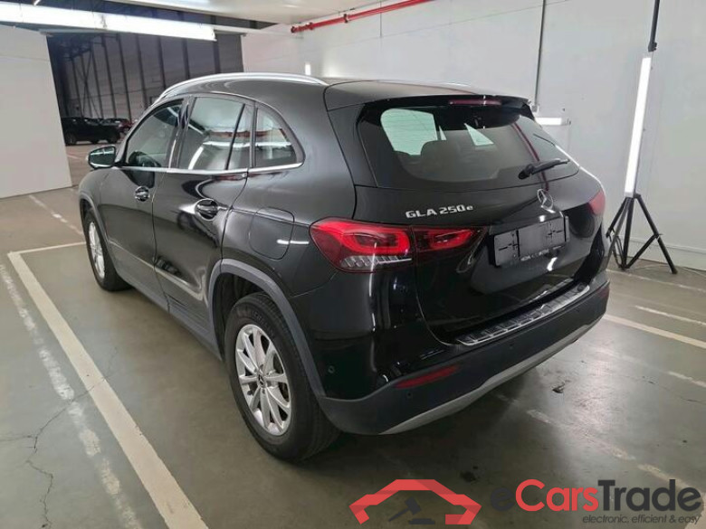 Mercedes GLA GLA GLA 250e Business Line (PHEV) 160kW/218pk  5D/P Auto-8 #3