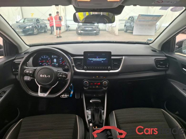 KIA Stonic / 2020 / 5P / SUV 1.0 T-GDI 120 MHEV GT LINE BUSI DCT7 #5