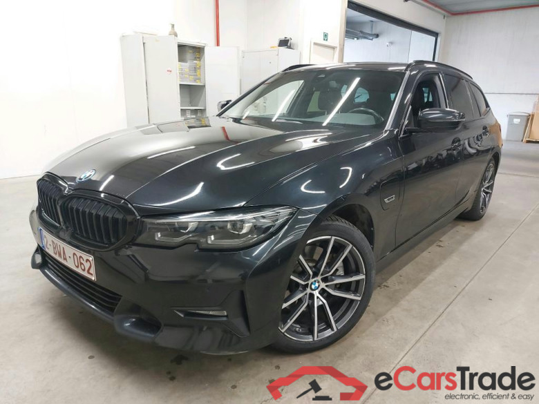 BMW - BMW 3 TOURING 320e 204PK Sport Pack Business Plus & Comfort With Vernasca Leather & Driving Assistant & Parking Assistant Pack Plus * HYBRID * #1