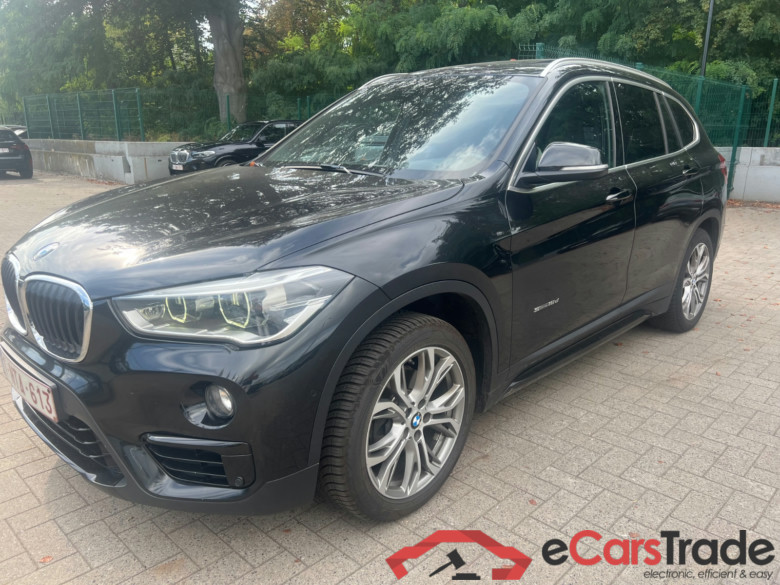 BMW X1 2.0 sDrive18d Pano LED CarPlay Sport-Leather KeylessGo Klima PDC ... #1