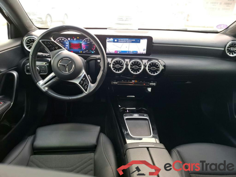 MERCEDES-BENZ Classe A Compact / 2022 / 5P / Berline A 200 Business Line 7G-DCT #5