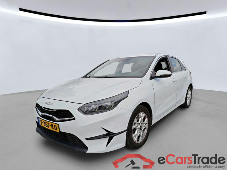 KIA CEE D 88 kW #1