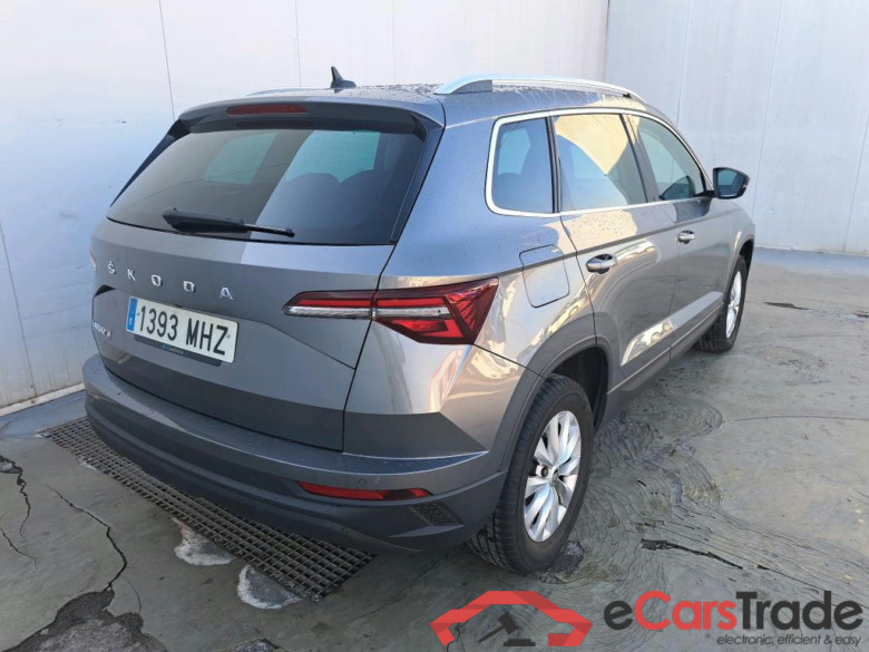 SKODA Karoq / 2021 / 5P / todoterreno 1.5 TSI 110kW (150CV) DSG ACT Ambition (AC) #2