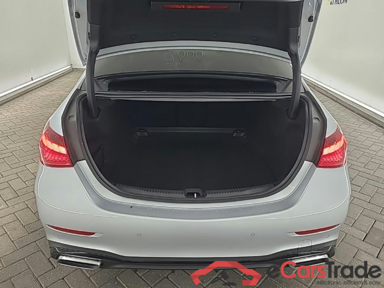 MERCEDES-BENZ C-Klasse Limousine C 200 Launch Edition AMG Line 4D 150kW #5