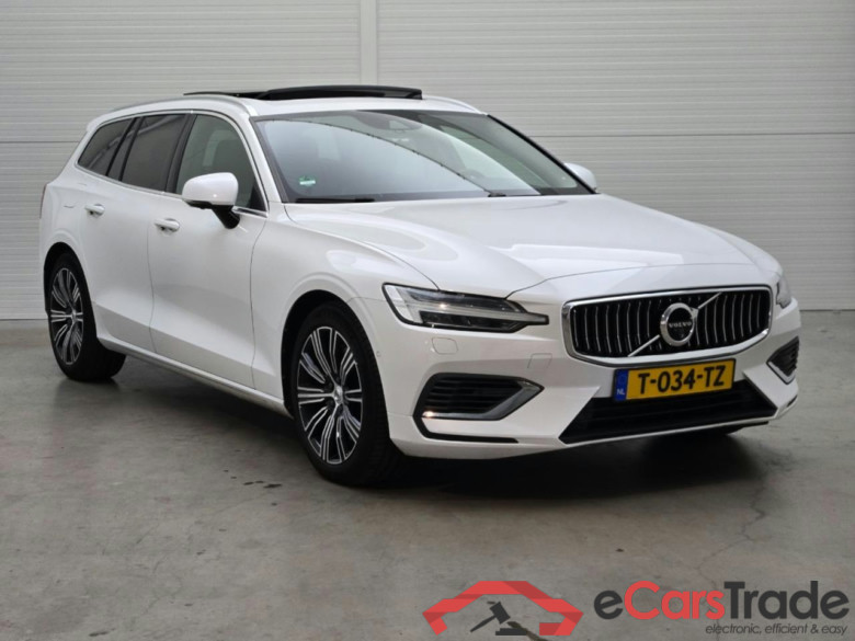 VOLVO V60 2.0 T8 Twin Engine AWD Inscription #2