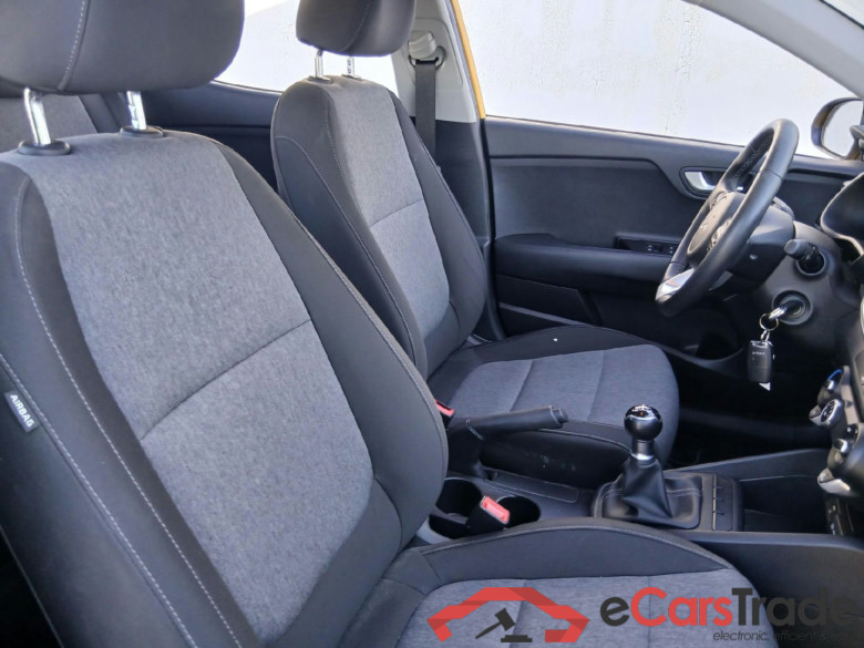 KIA Stonic / 2017 / 5P / todoterreno 1.2 DPi 62kW (84CV) Concept #6