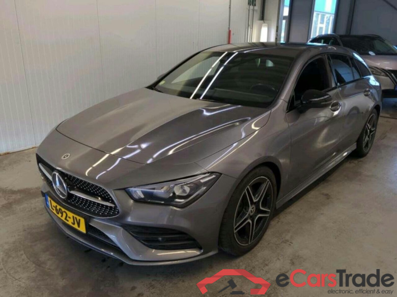 MERCEDES-BENZ CLA-klasse Shooting Brake 180 d Bns Sol. AMG #1