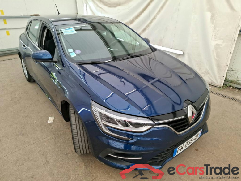 RENAULT Mégane Berline / 2020 / 5P / Berline Business TCe 140 EDC FAP #4