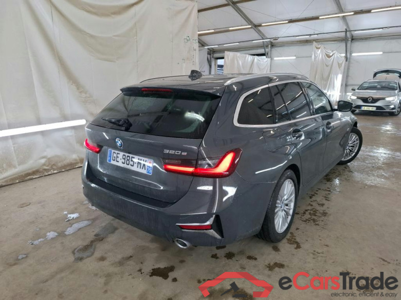BMW Série 3 Touring / 2019 / 5P / Break 320e 204ch Luxury BVA8 Hybride #3