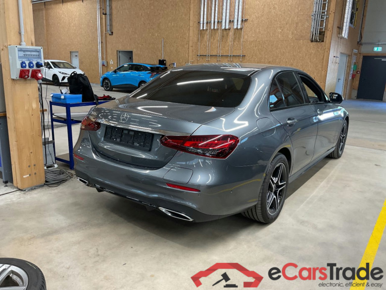 E -Klasse Lim. E 300 e (213.053)AMG 2.0 AMG Line 235KW AT9 E6d #2