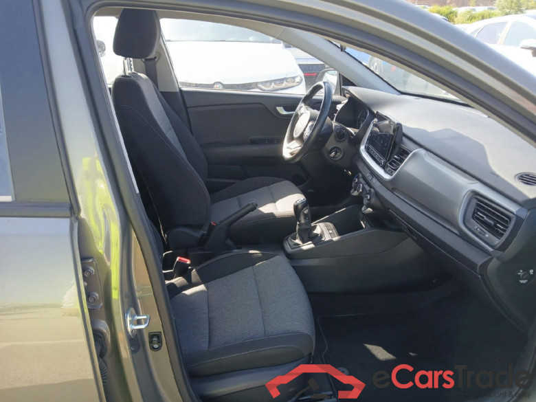 KIA Stonic / 2017 / 5P / todoterreno 1.0 T-GDi 74kW (100CV) MHEV iMT Concept #6