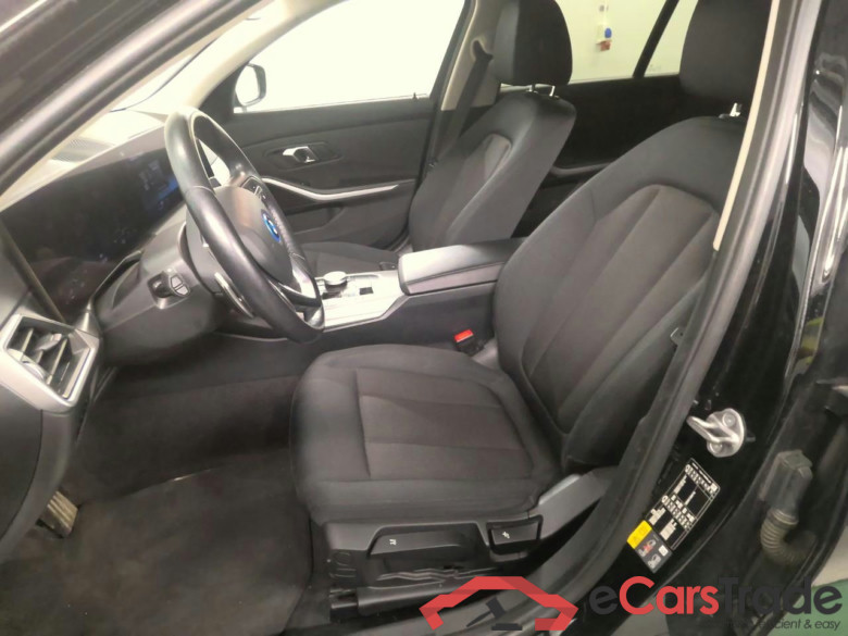 330e xDrive Touring Aut #5