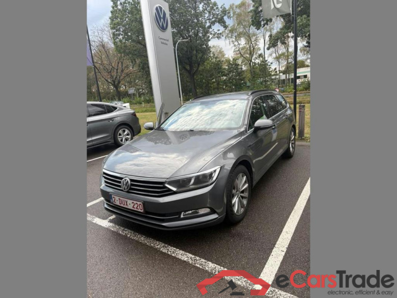 VOLKSWAGEN Passat Variant Dsl Passat SW 2.0 CR TDi Comfortline #2