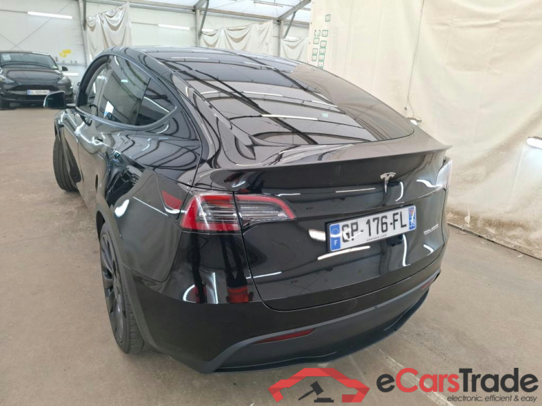 TESLA Model Y / 2020 / 5P / SUV Performance Dual Motor AWD #3
