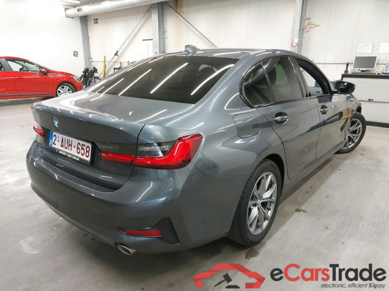 BMW - BMW 3 BERLINE 318dA 136PK Business Edition Sport & Heated Seats & Electric Towing Hook #2