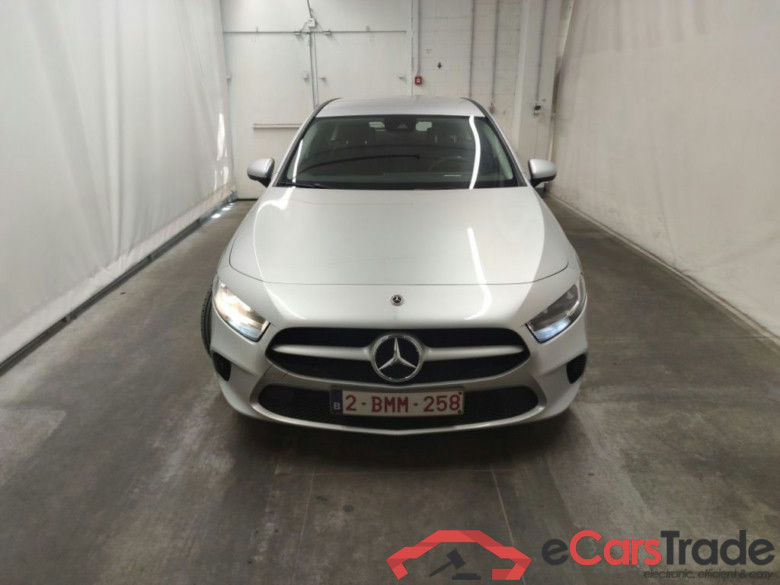 Mercedes-Benz A-Klasse A 180 d Business Solution Essential Aut. 5d #5