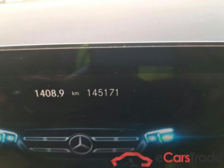 MERCEDES-BENZ GLA / 2020 / 5P / todoterreno GLA 200 #5