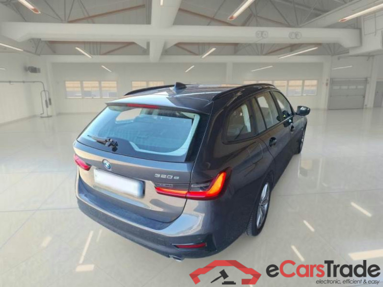 BMW SERIE 3 / 2018 / 5P / STATION WAGON 320E BUSINESS ADVANTAGE TOURING AUTO #2