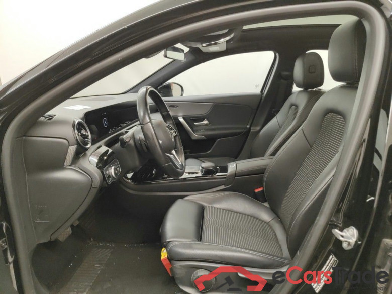 Mercedes-Benz A-Klasse Limousine A 180 d DCT Launch Edition 4d #3