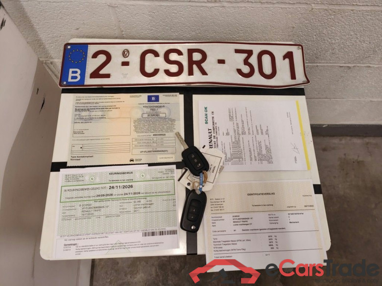 Renault Trafic L2H1 dCi 130 Confort DC 2.9T 5d #4
