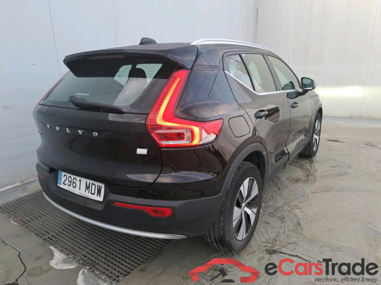 VOLVO XC40 / 2021 / 5P / todoterreno 1.5 T4 Recharge PHEV Core Auto #2