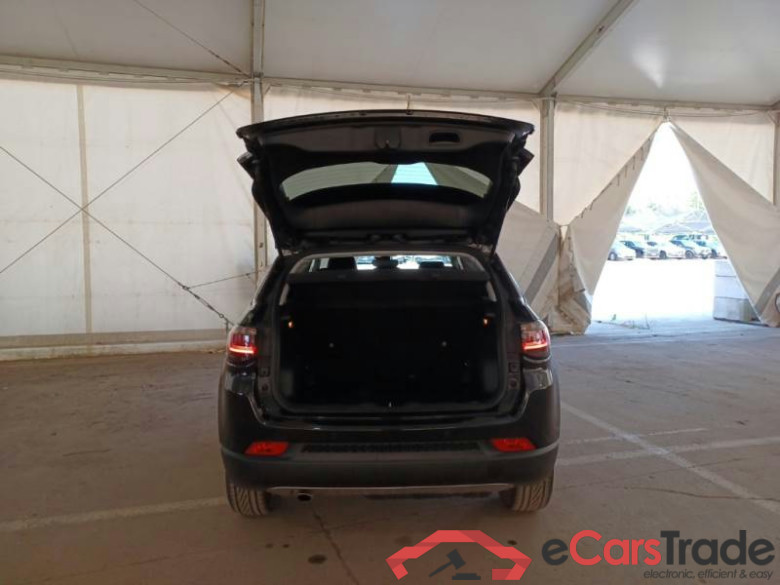 JEEP COMPASS / 2021 / 5P / SUV 1.6 MJET II 96KW LIMITED #5