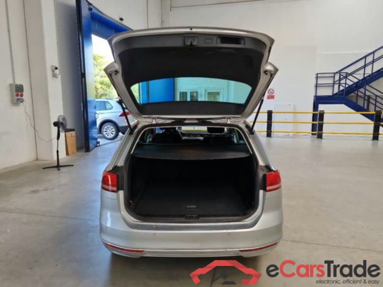 VOLKSWAGEN PASSAT / 2014 / 5P / STATION WAGON VARIANT 2.0 TDI 110KW BUSINESS BMT #5