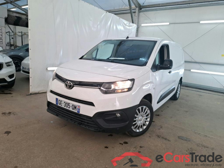 TOYOTA Proace City / 2019 / 4P / Fourgonnette 1.5 Long 130 D-4D Business #1