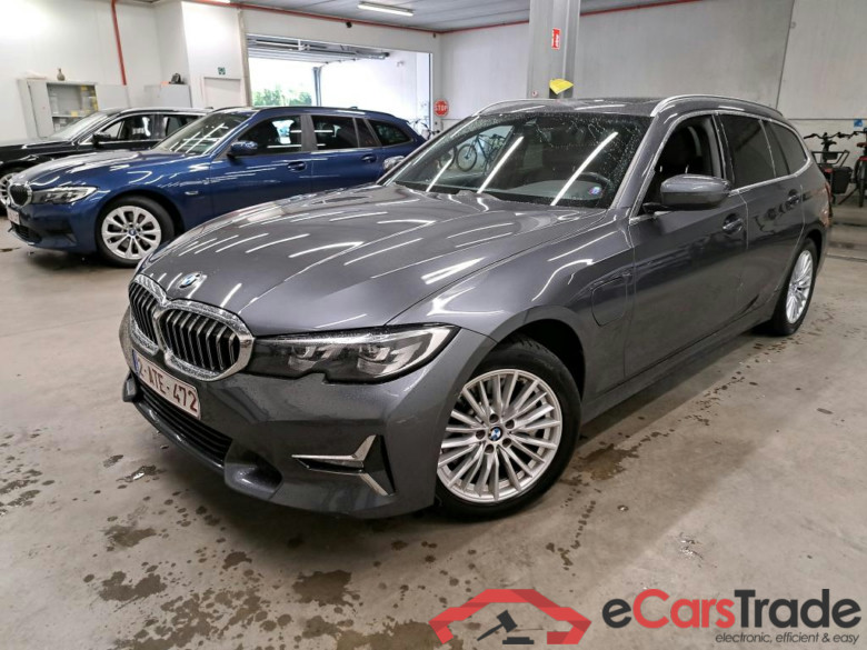 BMW - BMW 3 TOURING 330e 292PK Luxury With Heated Vernasca Sport Seats & Travel Pack & Pano Roof * HYBRID * #1