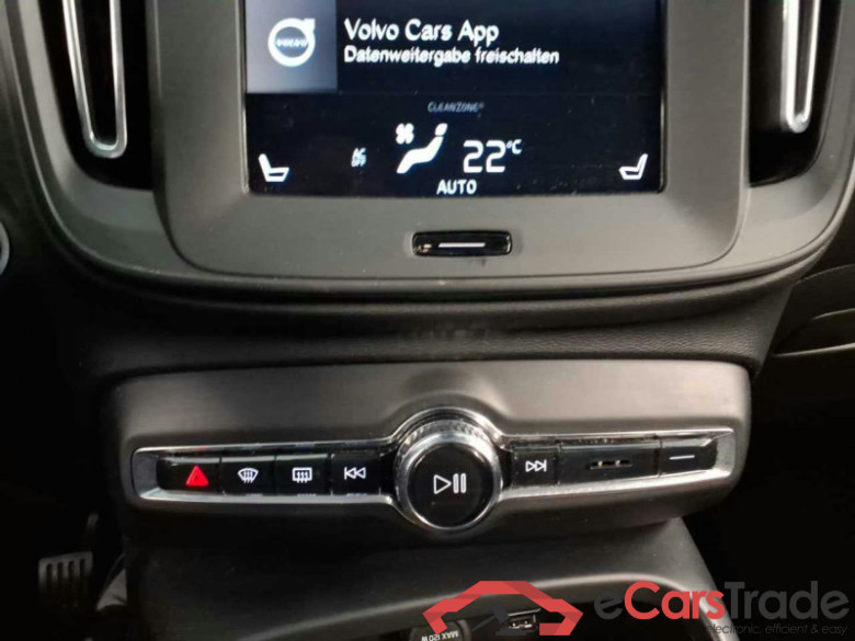 Volvo XC40  #6