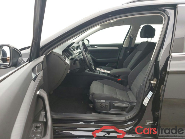 Volkswagen Passat Variant 2.0 TDI 90kW DSG Style Business 5d #3