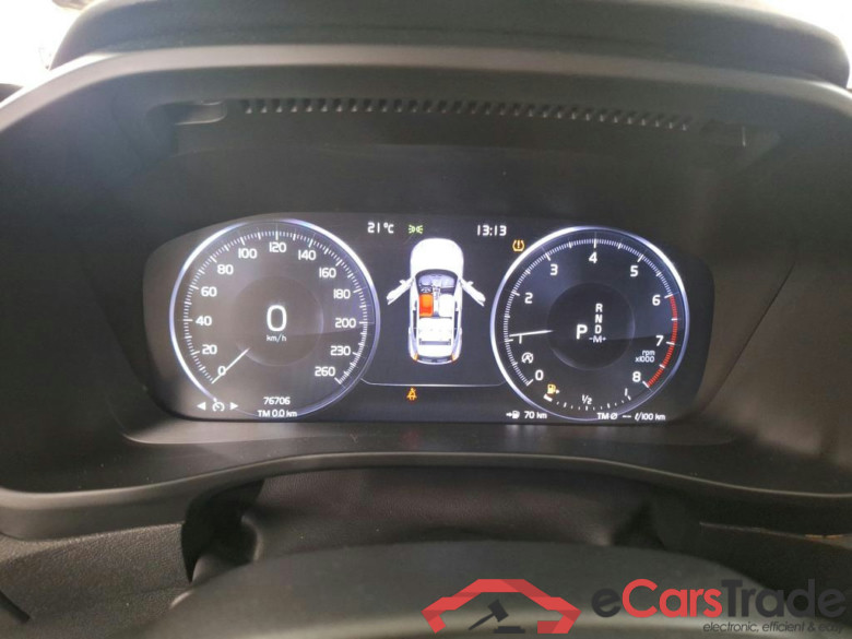 VOLVO XC40 1.5 T2 ESSENTIAL AUTO #6