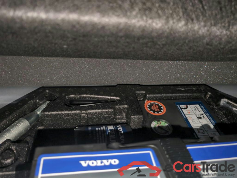 VOLVO XC40 1.5 T4 PHEV INSCRIPTION EXPR. DCT #4