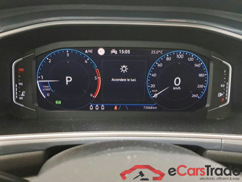 VOLKSWAGEN T-ROC / 2021 / 5P / SUV 2.0 TDI SCR STYLE DSG #4