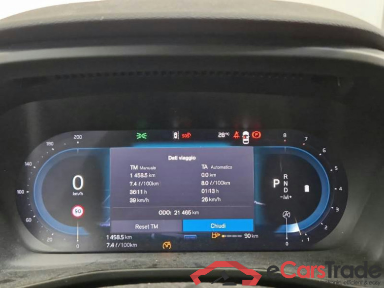 VOLVO XC40 / 2021 / 5P / SUV B4 AUTOMATICO ULTRA DARK #4