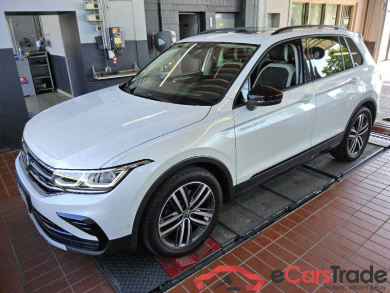 Volkswagen Tiguan (AX1)(07.2020->2024) DE - SUV5 2.0 TSI BMT/Start-Stopp EU6d, 4Motion Urban Sport OPF, (Facelift) 2021