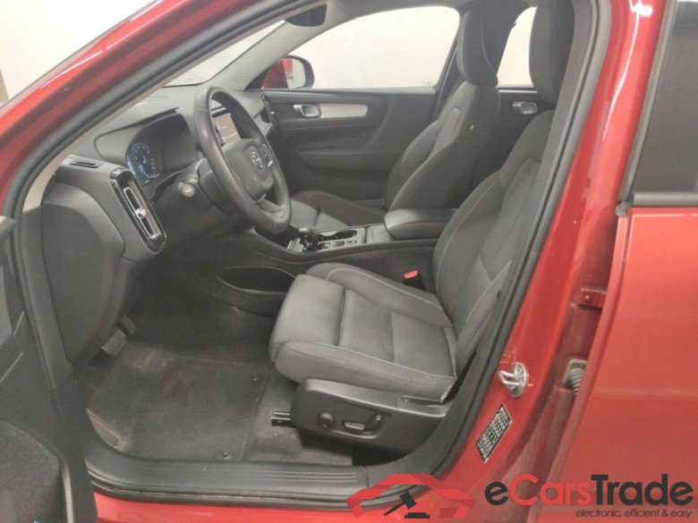 Volvo XC40 T3 Geartronic Momentum Pro 5d #3