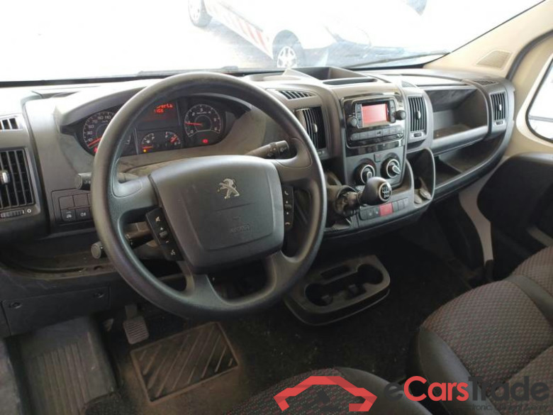 PEUGEOT BOXER / 2014 / 4P / FURGONE 333 L2H2 2.2 BLUEHDI 140CV SeS #3