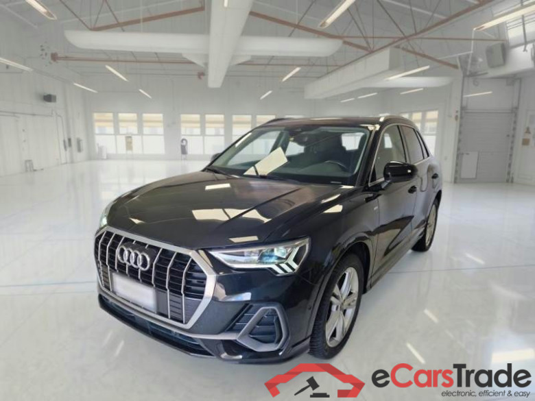 AUDI Q3 / 2018 / 5P / SUV 35 TDI QUATTRO S TRONIC S LINE EDITION #1