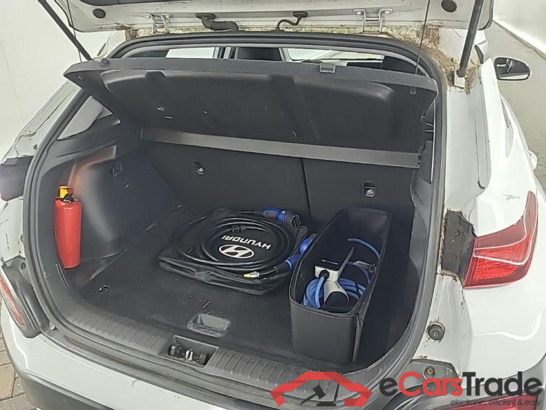 HYUNDAI Kona Comfort Smart Electric 64 kWh 5D #5