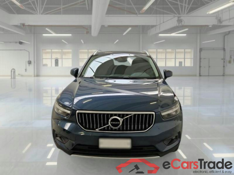 VOLVO XC40 / 2017 / 5P / SUV T5 PLUG-IN HYBRID AUTO RECH INSCRIP EXPR #6